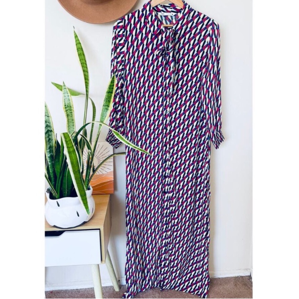 ZARA • Geo Print Sussy Maxi Dress in Geometric Print - Picture 12 of 16